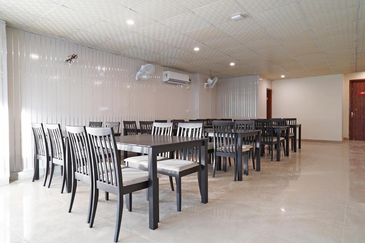 Oyo Flagship 77122 Gmd Vasundhara Ghaziabad Exteriör bild